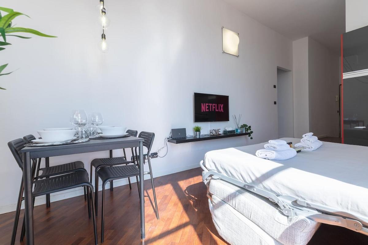 Ale Apartment Castello Imperatore -Parking Disponibile- Prato  Zewnętrze zdjęcie